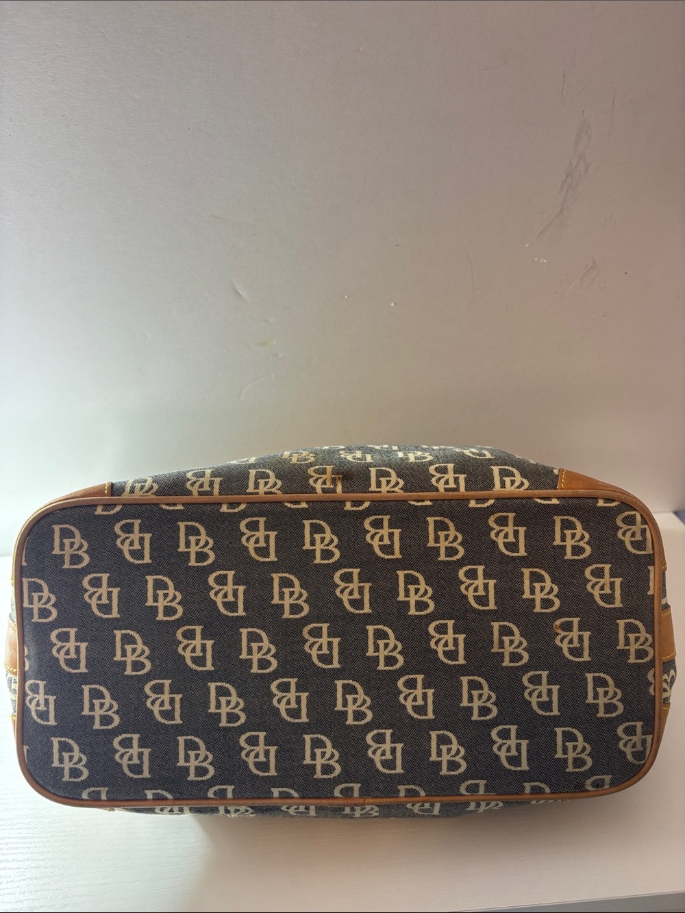 Dooney & Bourke Brown Monogram Canvas Shoulder  Bag with Tan Trim - Picture 4 of 7